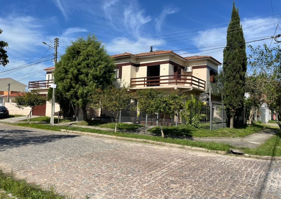 Casa Alto Padr�o - Venda - Tr�s Vendas - Pelotas - RS